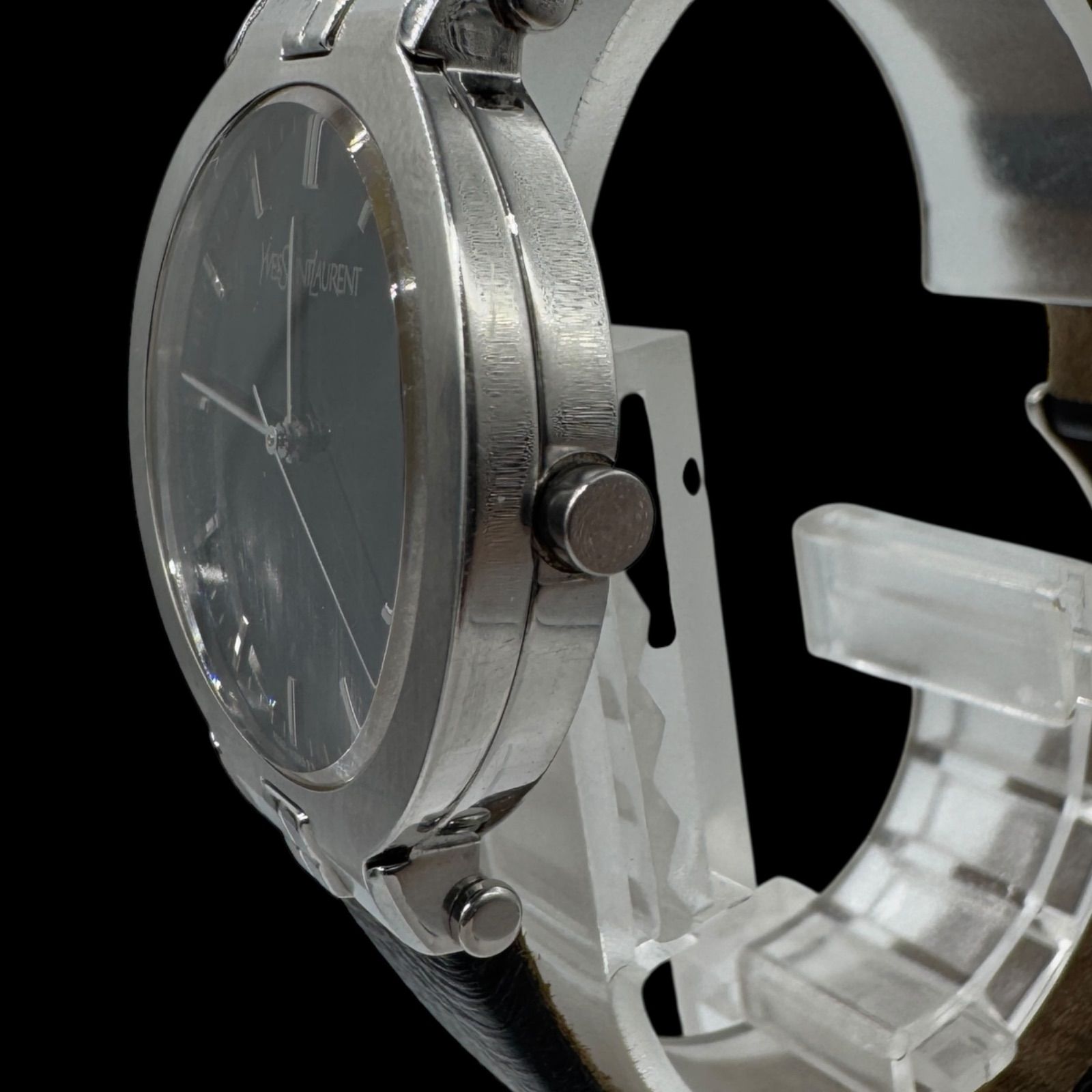 新品電池稼働 良品 YVES SAINT LAURENT イヴサンローラン メンズ腕時計