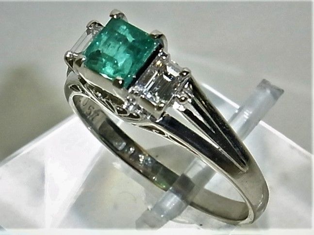 Pt900 プラチナ エメラルド0.57ct ダイヤモンド0.36ctリング 楽天市場】 リング エメラルド 0.57ct/ダイヤモンド 計0.36ct 12