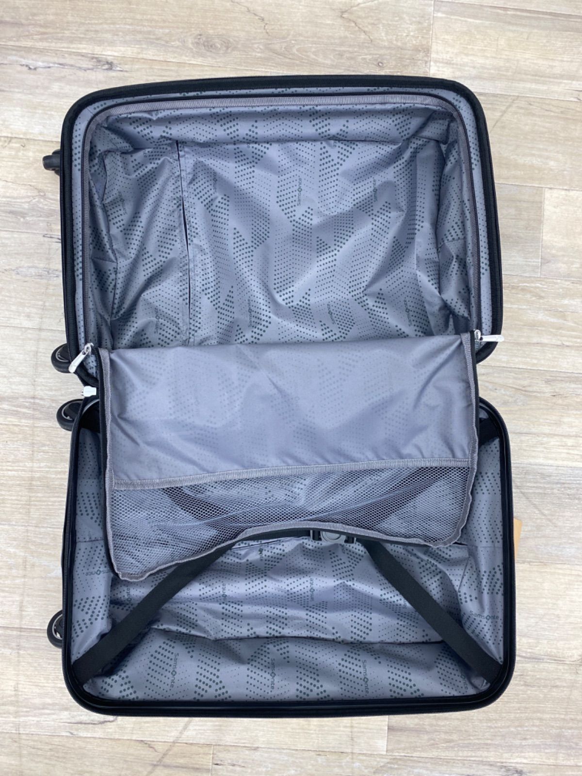 S YG24053002 Samsonite ZIPPLUS SPINNER UPRIGHTS