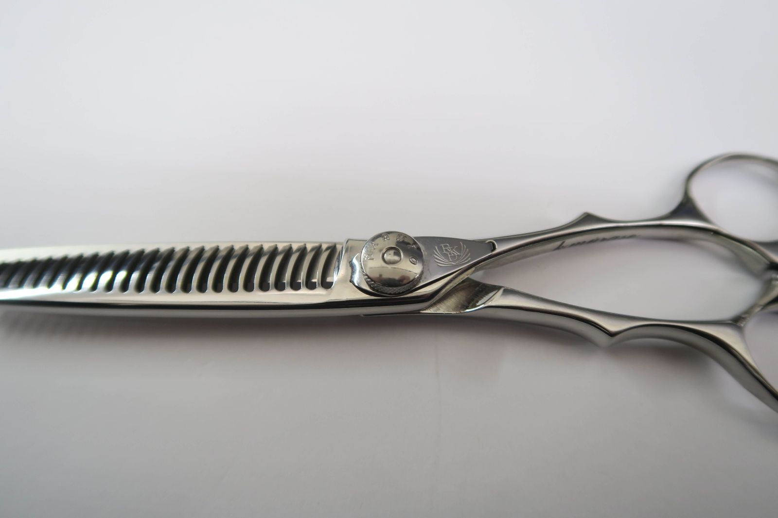 三梳きトラントS26 ナルトシザー セニング 25〜30% 三梳きトラントS26/3suki Trente S26 | セニングシザーズ | 美容鋏