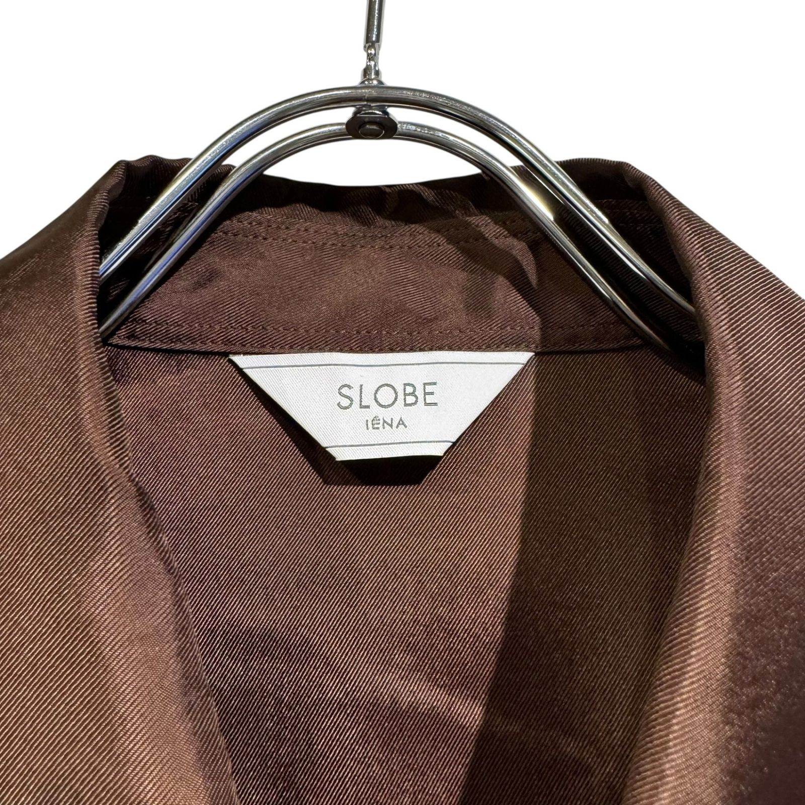 SLOBE IENA スローブイエナ AYUPIYOサテンシャツ ブラウン SLOBE IENA (スローブイエナ) □□ ① 25050912811010 AYUPIYOサテン