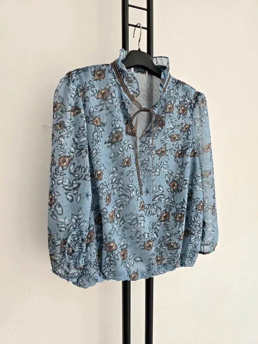 シフォン ブラウス