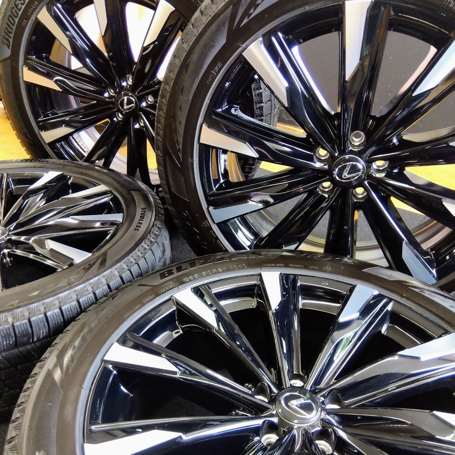 21×7.5J＋35 235 50R21 タイヤホイールセット ４本セット トヨタ 純正 ホイール 21インチ レクサス ブリヂストン ブリザック VRX3 スタッドレス タイヤ バリ溝 製
