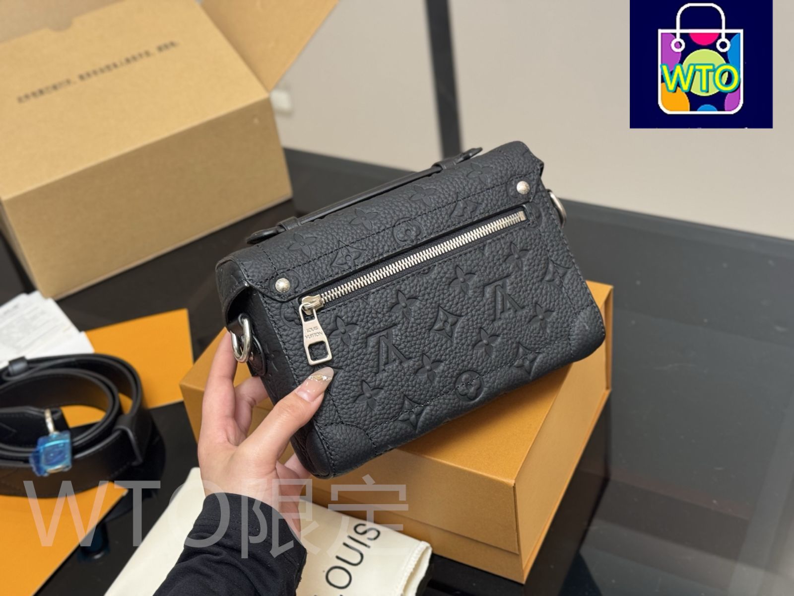 Vain チェーンバッグ