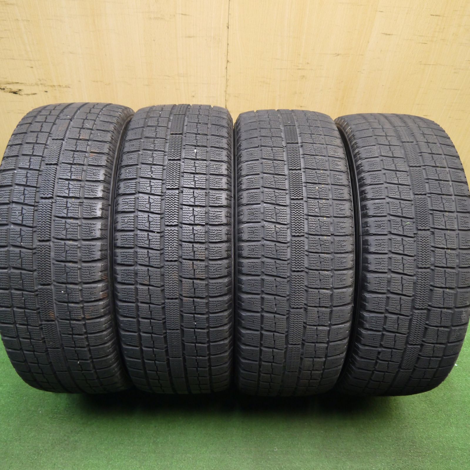 トヨタ純正 30 プリウス Sツーリング PCD100 5穴 215/45R17 トヨタ 30系 プリウス Sツーリング 純正 ホイール タイヤ付き 4