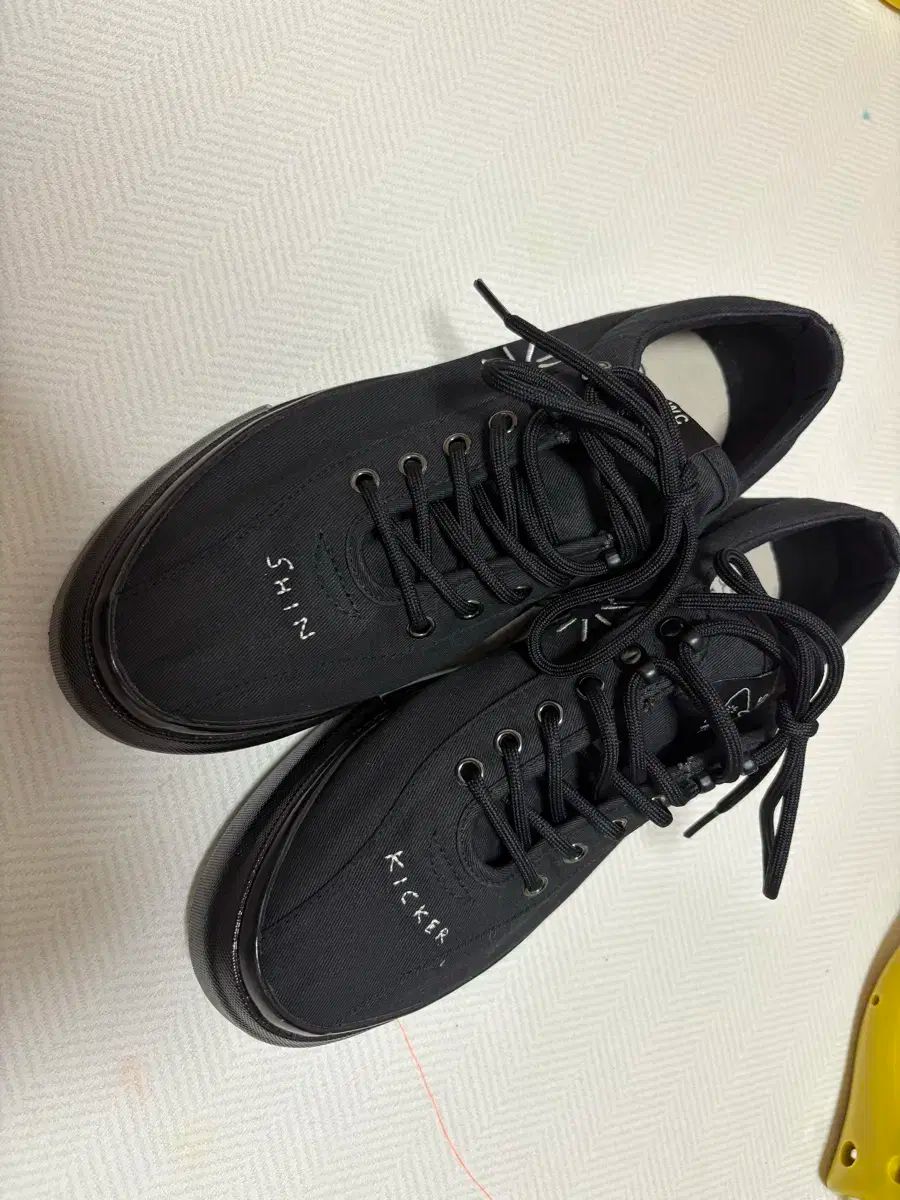 SWC HERESY shinkicker スニーカーズ 280
