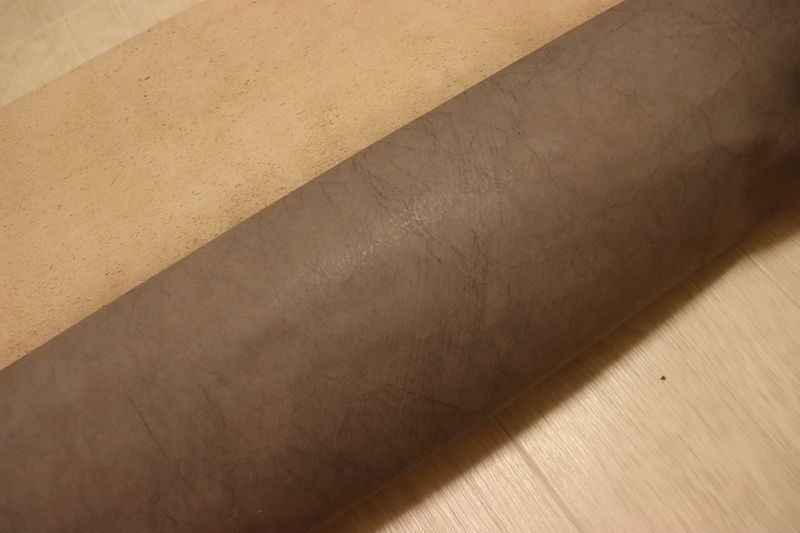 ブラウン 113ds ヌメ革 豚革 国産 レザー エレファント型押し 半裁 一枚革 レザー 本革 本皮 DIY 半裁