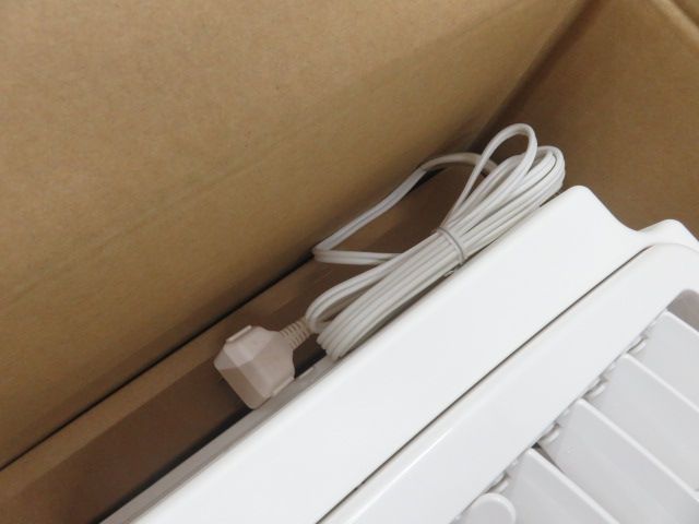 窓用換気扇