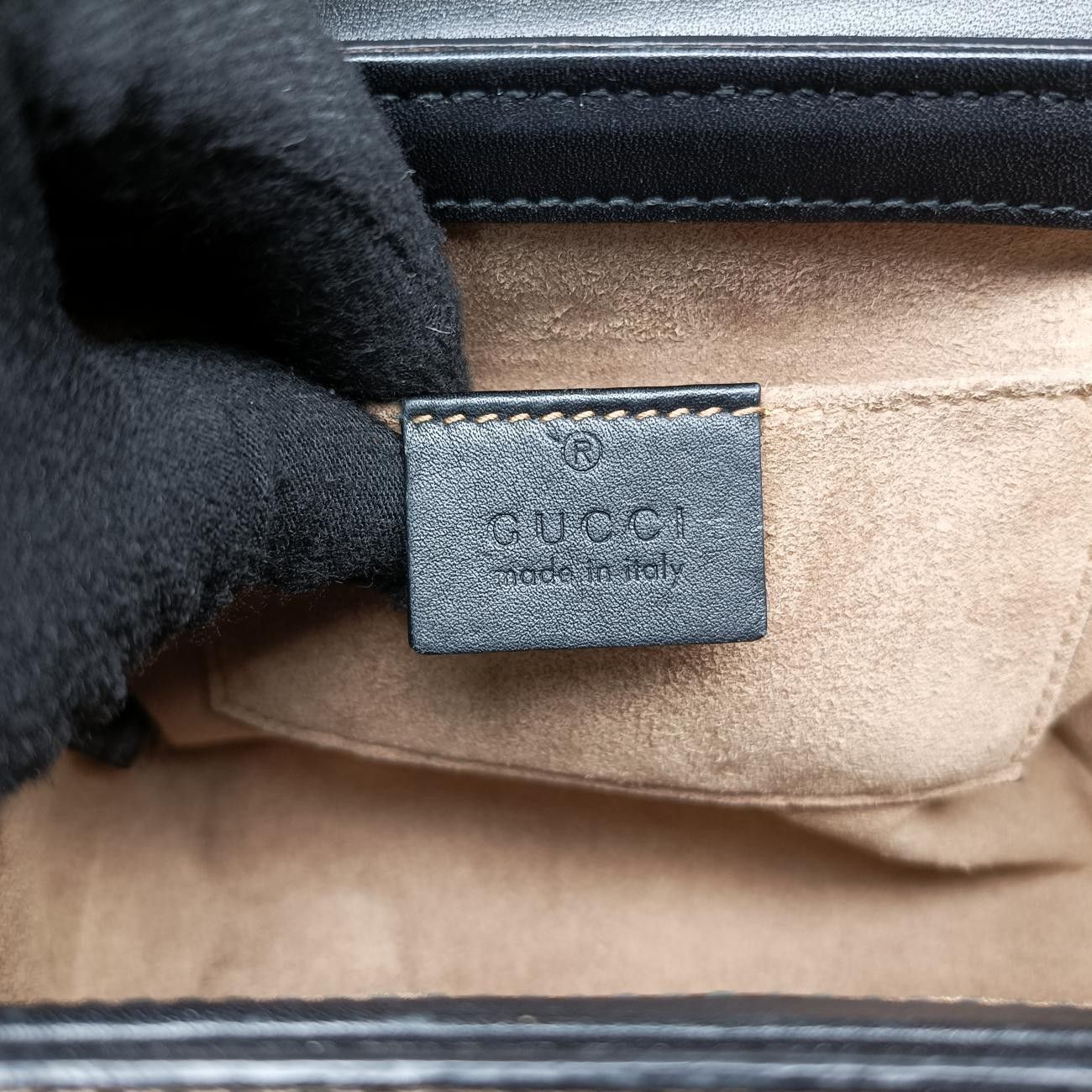グッチGucciパドロックマルチ