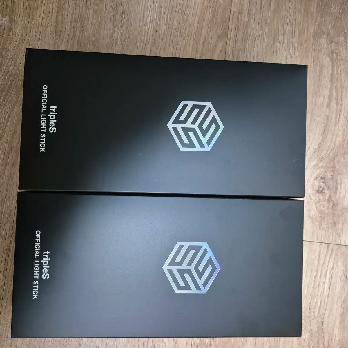 【雷市場（ポンジャン）商品韓国直送】tripleS(トリプルエス) ペンライト 販売 (オブジェクト x ）