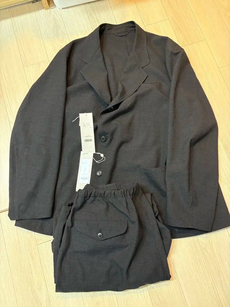 COMOLI ウールシルクセットアップ チャコール ジャケット3 パンツ2