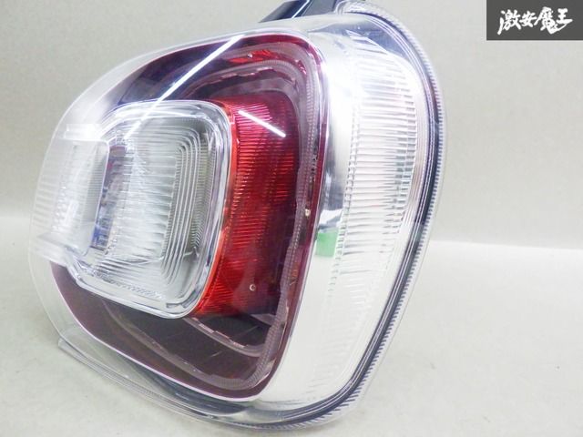 トヨタ　PASSO/パッソ　M700A/M710A　右テール　純正　KOITO　220-69026　271201 パッソ DBA-M710A 右テールランプ 良品 トヨタ パッソ M700A⁄M710A