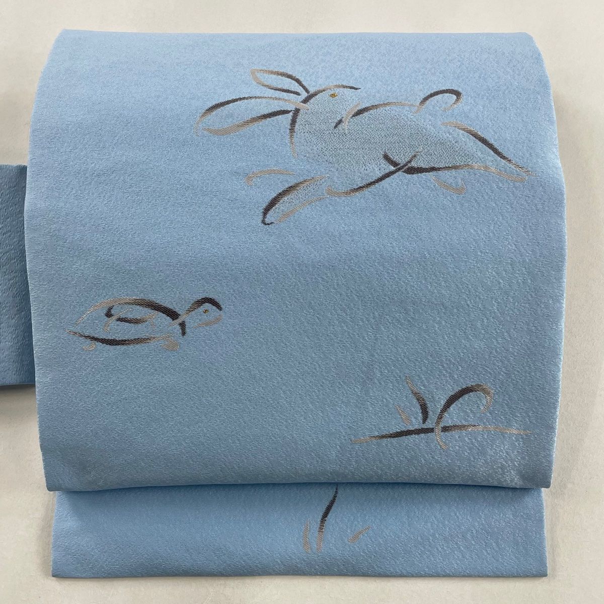 名古屋帯 美品 秀品 うさぎ 亀 銀糸 箔 水色 正絹 【中古