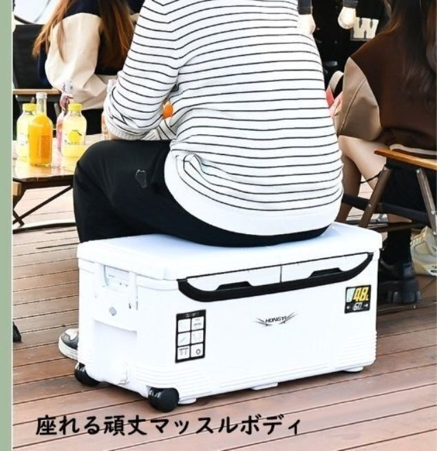 釣り用クーラーボックス 大容量32L 座れる頑丈マッスルボディ 防水 断熱材 ハンドル|水栓|肩ベルト|キャスター付き 釣り 保冷力72h 白-銀