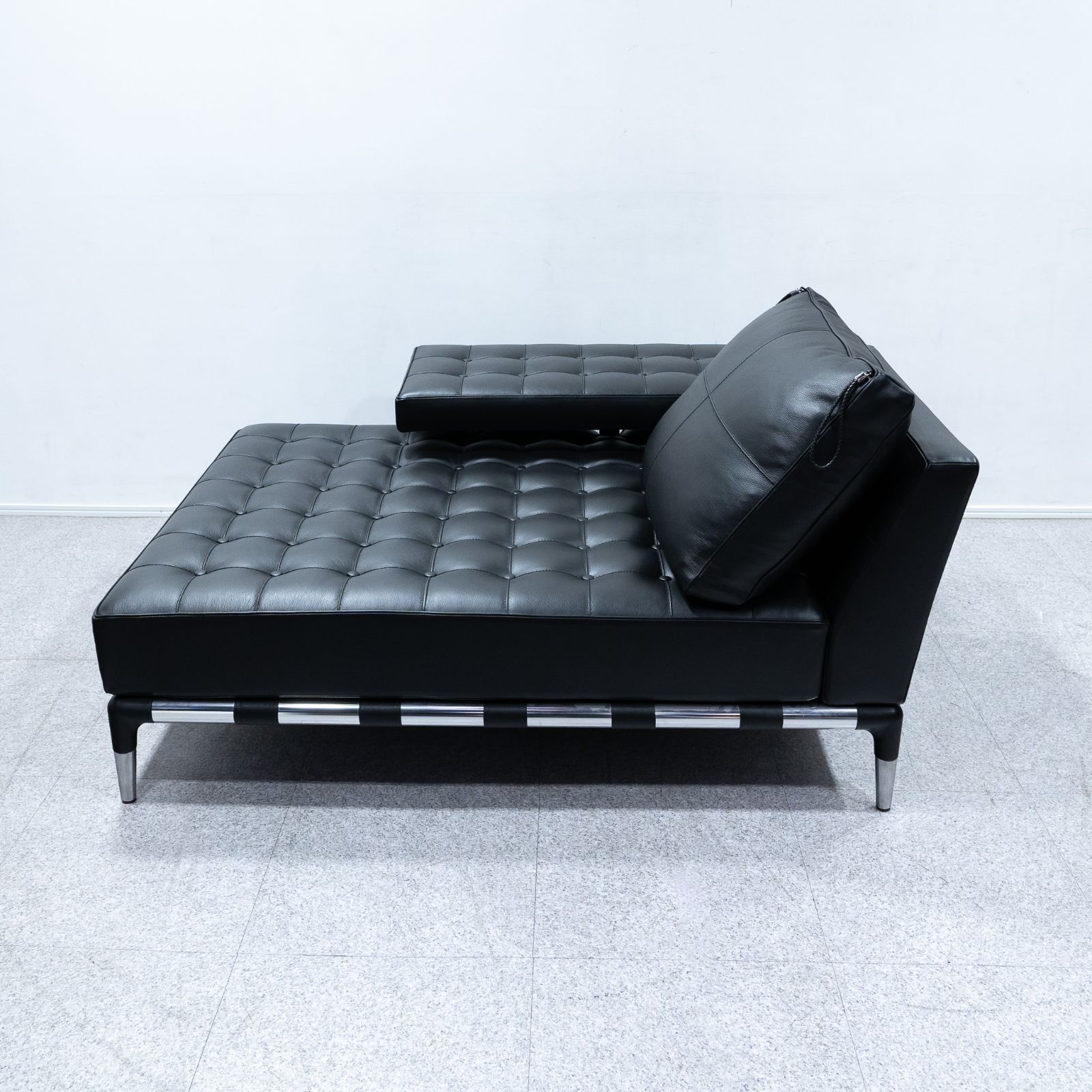 展示品】Cassina カッシーナ 241 PRIVE プリヴェ ソファ 1人掛け