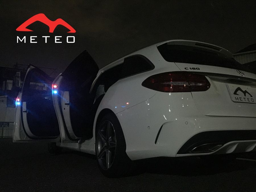 【保証一年間】METEO トヨタ ハイエース200系専用 2列目リア ドアワーニング フラッシュLED 青 ブルー メテオ テールに CBHT-C1 反射板機能付