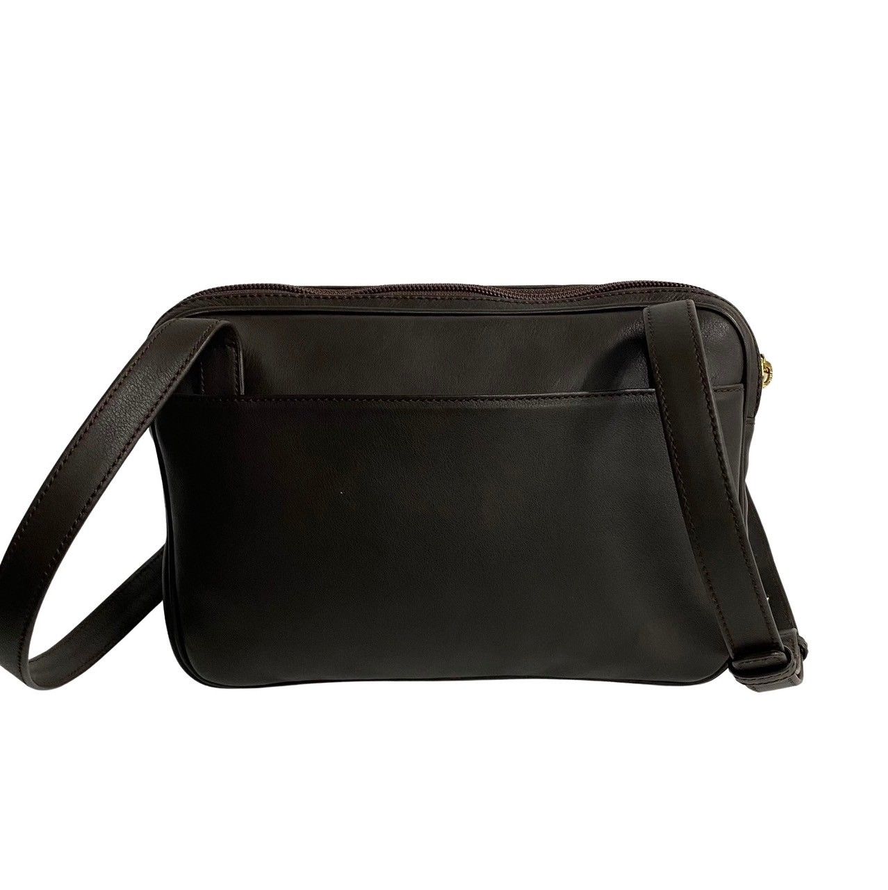 美品✨LOEWE ゴールド レザー ポーチ　アナグラム　エンボスロゴ 美品✨LOEWE ゴールド レザー ポーチ アナグラム エンボスロゴ