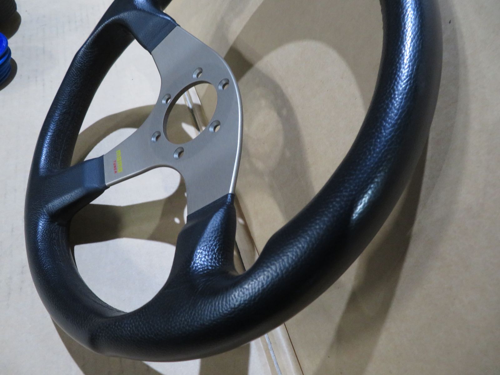 momo TUNER ステアリング 35Φ TUNER | MOMO ダークグレイ 320mm（T-13