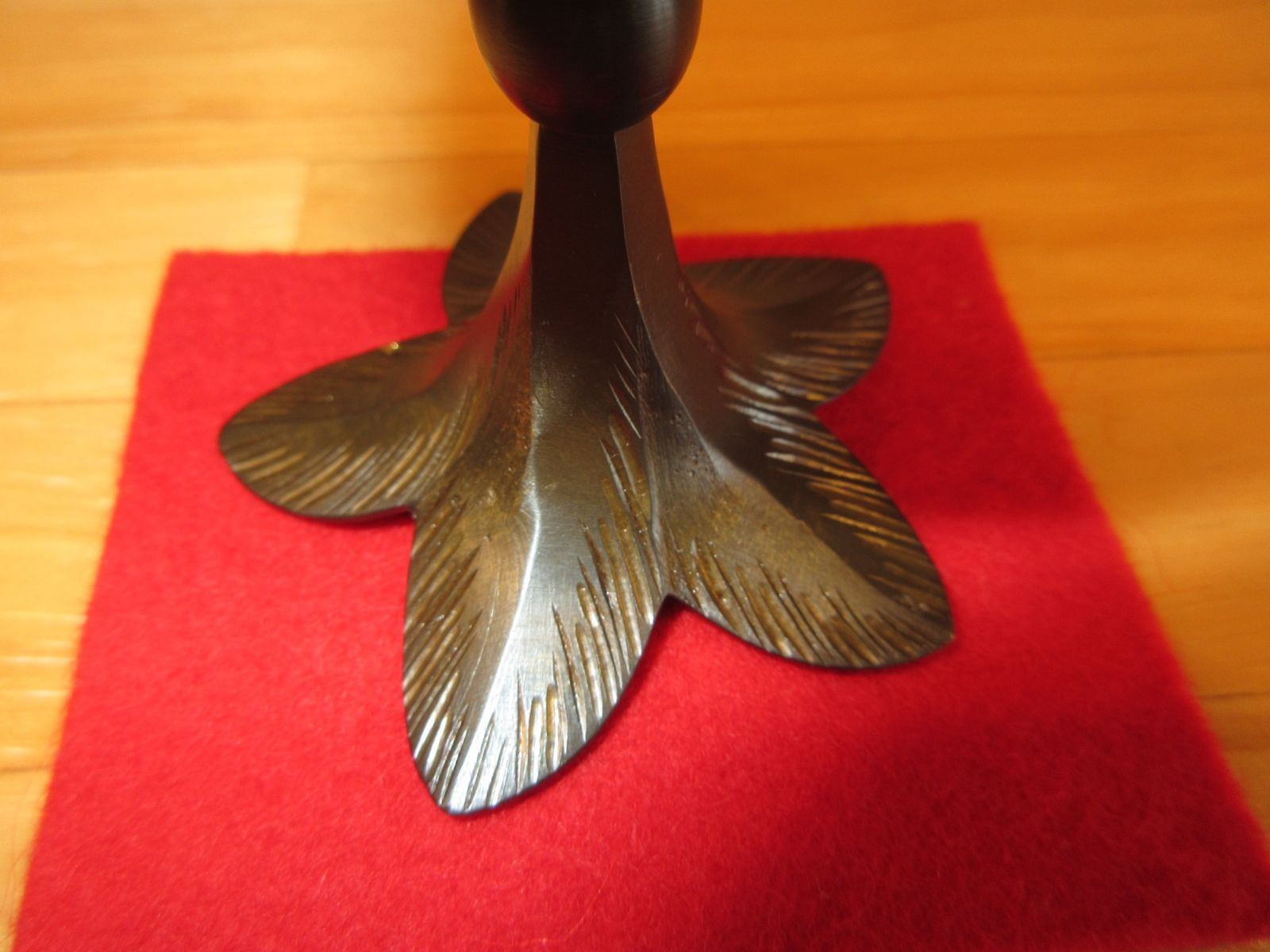 送料込【逢絢亭】茶道具 蓋置 唐銅 砂張 衝羽根の形 黒瀬宗康 共箱入り 逢絢亭】茶道具 蓋置 唐銅 砂張 衝羽根の形 黒瀬宗康 共箱入り