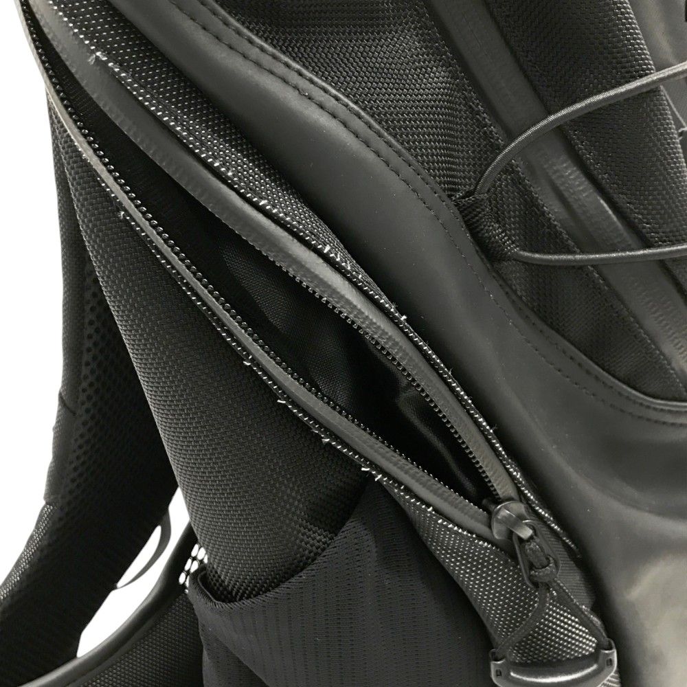 ブラック系