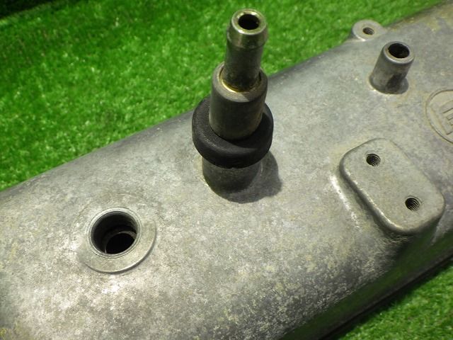 カローラ ヘッドカバー タペットカバー KE35 A型 トヨタ 251016238