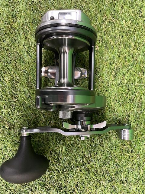  シマノ スピードマスター 石鯛 4000 T 併売 チヌ 石鯛リール リール