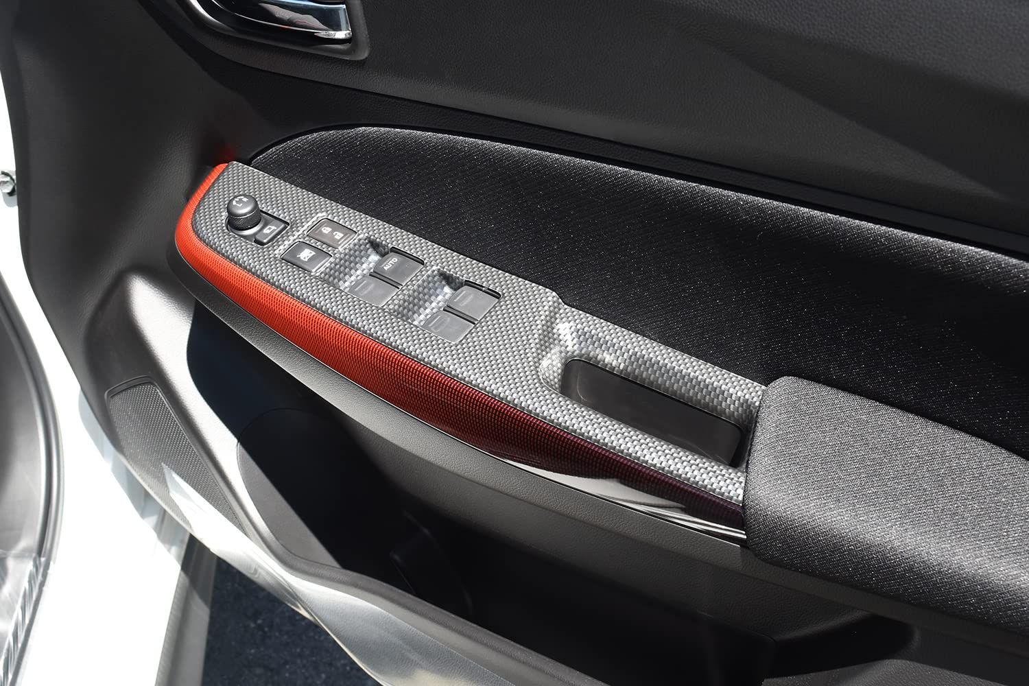 ドアトリムパネル未装着車