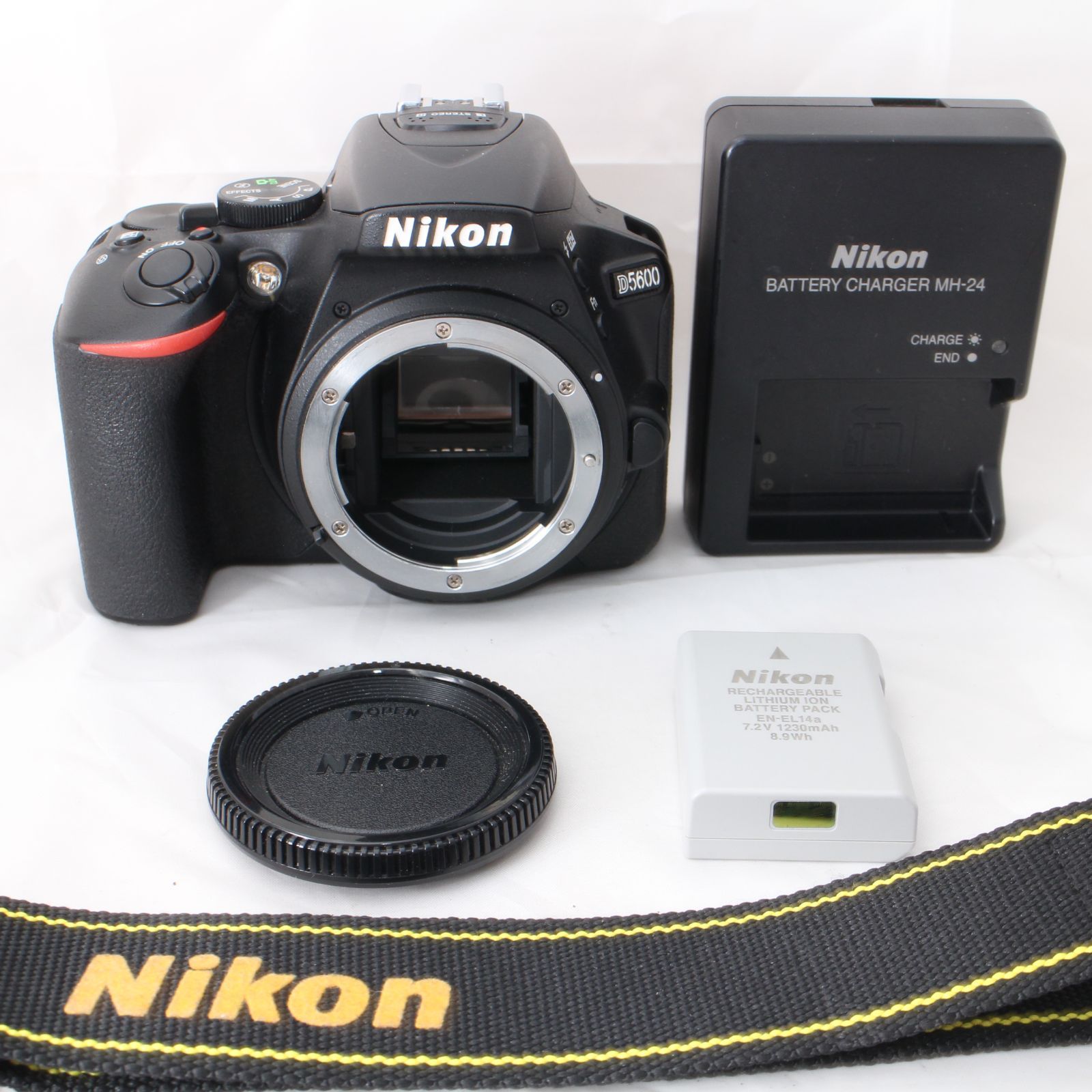 Nikonデジタル一眼レフカメラ D5600 ボディー ブラック D5600BK