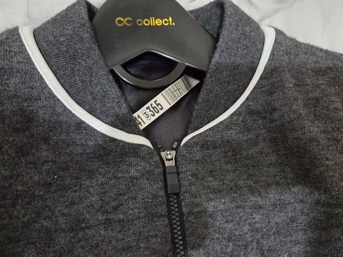 配送無料！ FootJoy フットジョイ レディース 防風アウター チャコール 手頃な