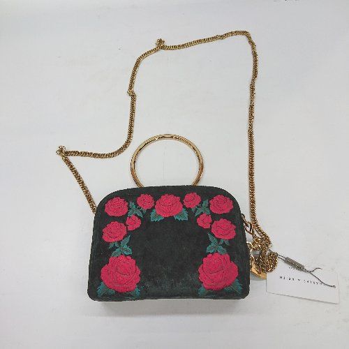 ◎● ● Θ CHARLES - KEITH チャールズ＆キース 花柄 ショルダーバッグ ブラック レッド系 レディース E 1502180081484