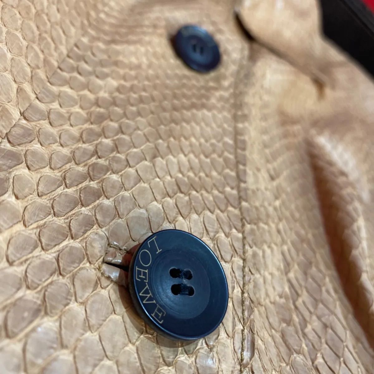 セレブ愛用ブランド⭐︎LOEWE ロエベ ジャケット リアルパイソン ヘビ 