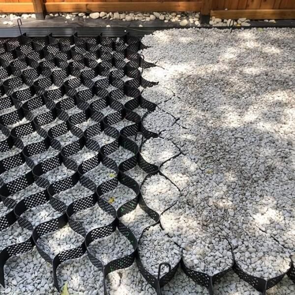砂利 保護材 マット 3m x 5m 3m x 10m 6m x 10m 土壌安定剤ジオセルグリッド 路床工事用高さ 5cm 地上ジオグリッ