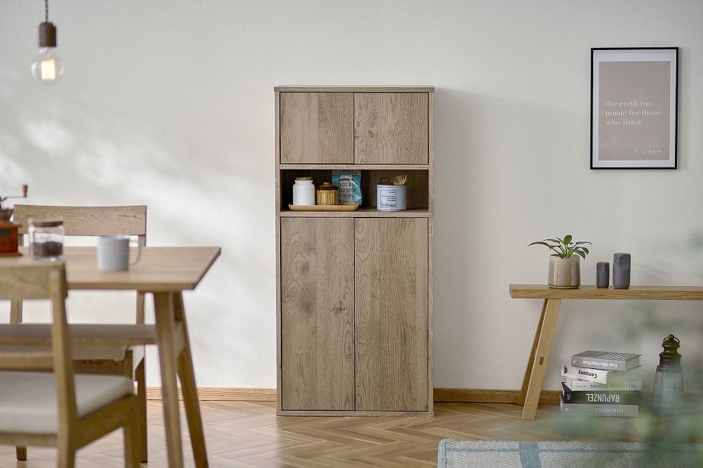 幅約54×奥行約26×高さ約112.4cm