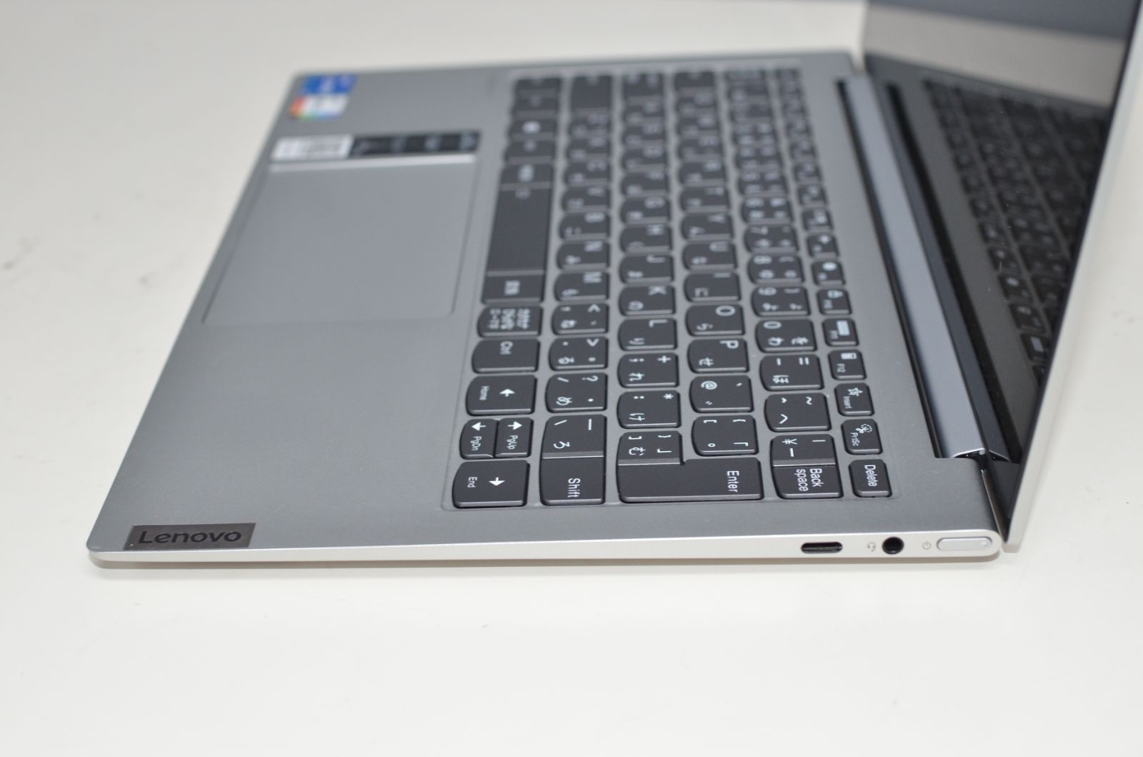 中古ノートパソコン LENOVO Yoga Slim 7 13ITL5 Windows11+office SSD256GB 高性能core i5-1135G7/メモリ8GB/13.3インチ/無線/webカメラ 中古ノートパソコン LENOVO Yoga Slim 7 13ITL5 Windows11+office