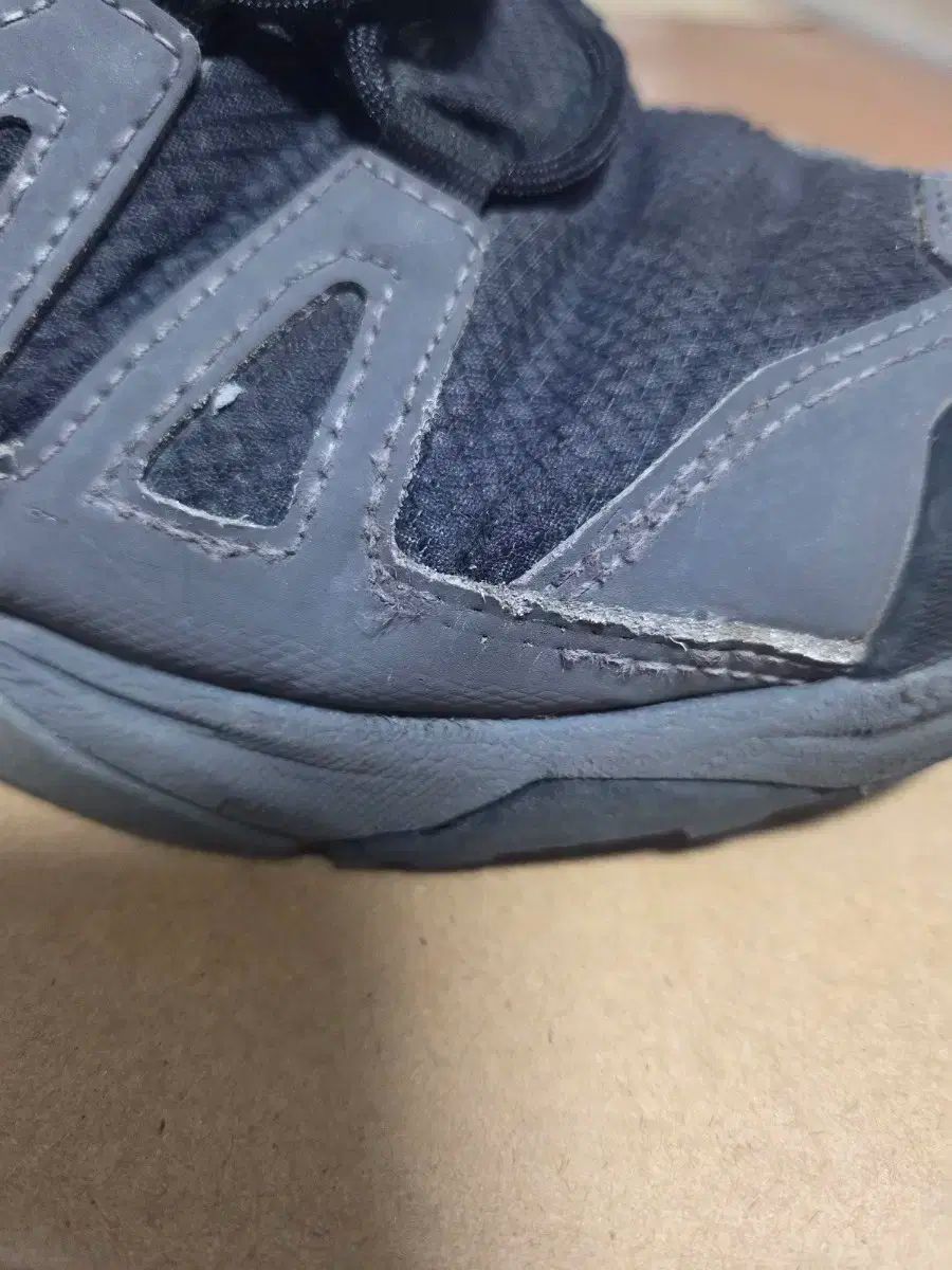 手頃な SALOMON サロモン ウルトラ 4 mid wide gtx 265mm 豊富な品揃え。