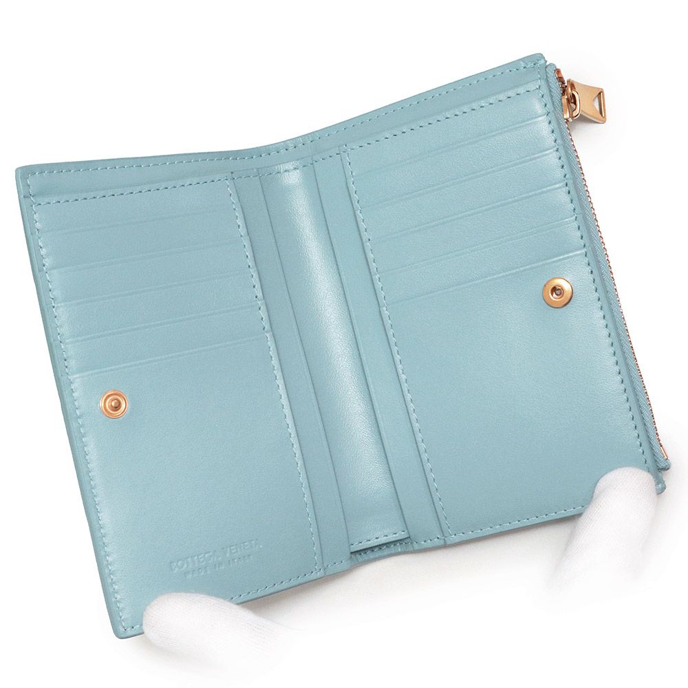 ボッテガヴェネタ マキシ イントレチャート カセット ミディアム