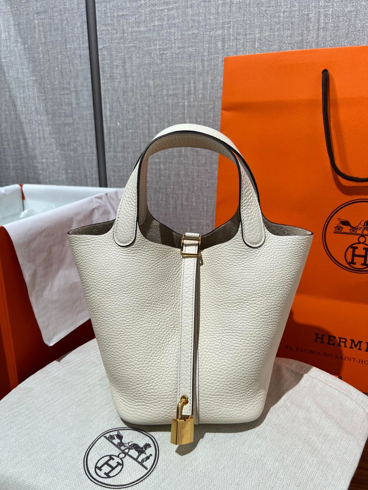 HERMES エルメス ピコタンロックPM