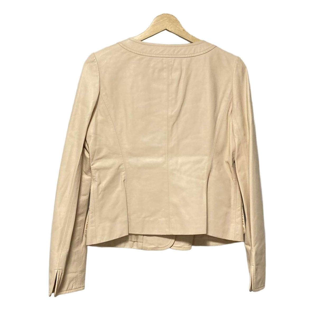 FRANCO FERRARO フランコフェラーロ ブルゾン サイズ3 L レディース - ピンクベージュ 長袖 レザー フリル 春 秋