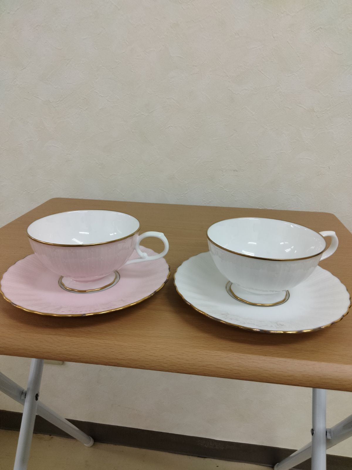 Noritake カップアンドソーサー 2客 ダイヤモンドコレクション ピンク 白 金彩 ノリタケ - メルカリ