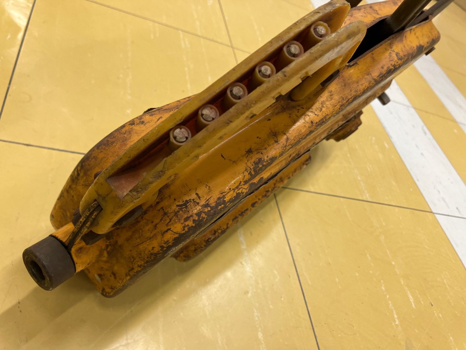 TU16 張線器