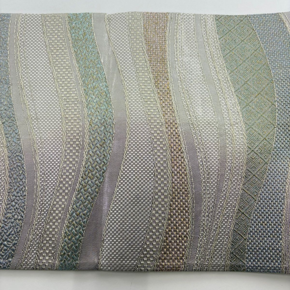 袋帯 美品 名品 やまと よろけ縞 市松 金糸 箔 銀色 六通 正絹