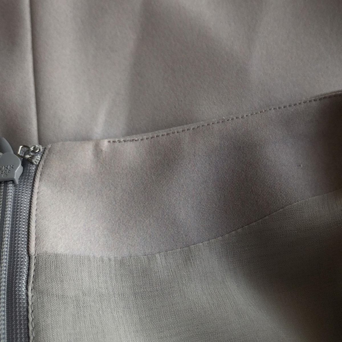 ノースリーブ ひざ丈