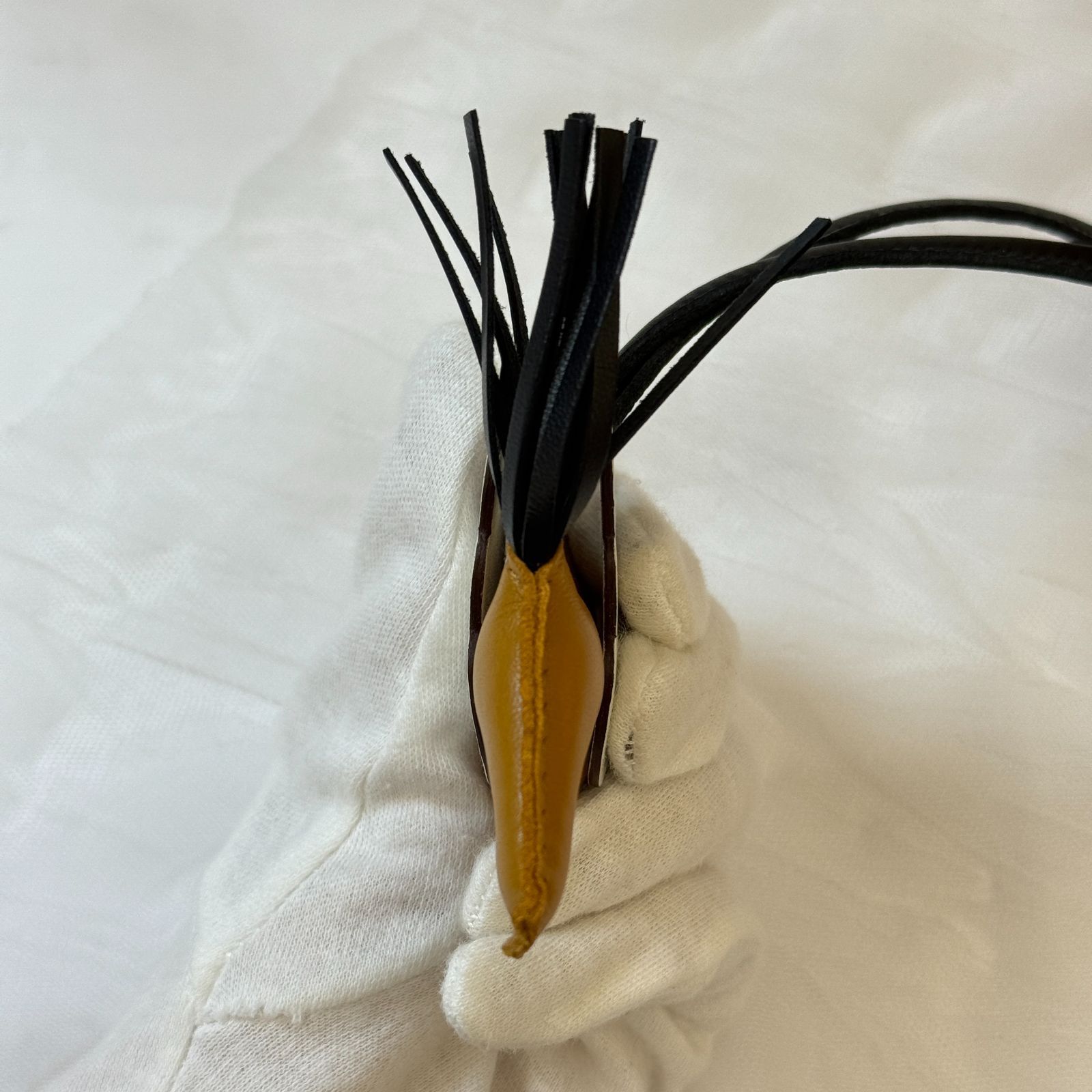 ホワイト アニューミロ