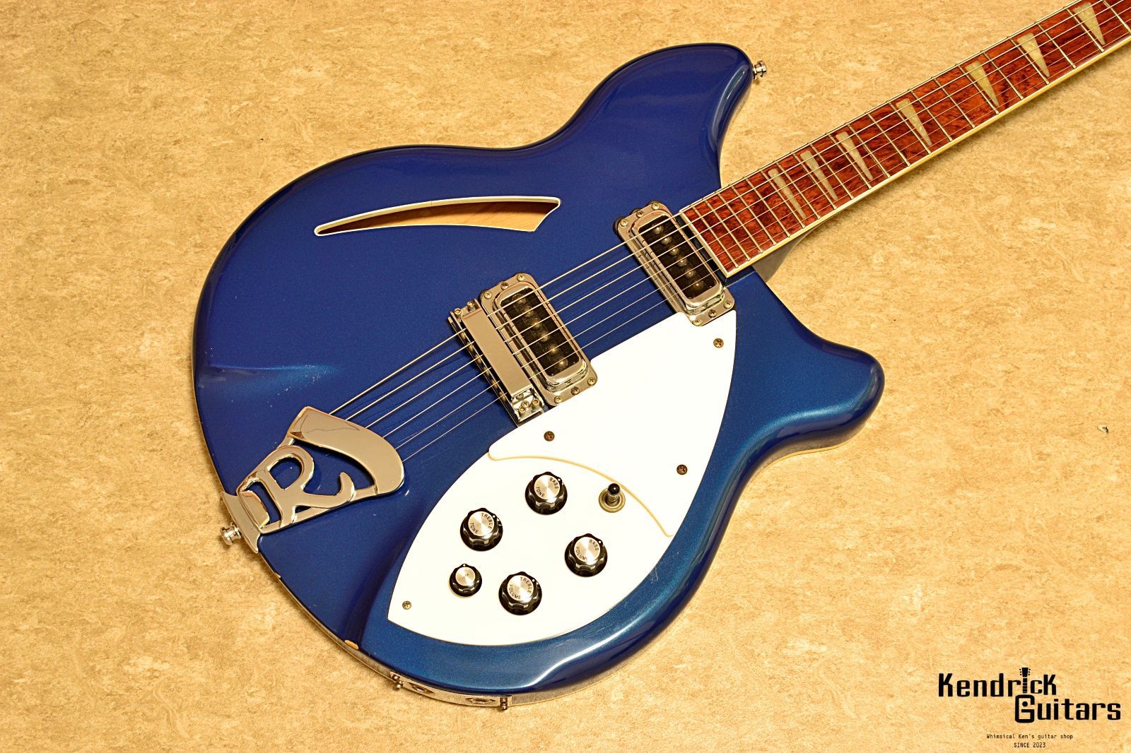 希少レフティ　Rickenbackerスタイル エレキギター 青 希少レフティ Rickenbackerスタイル エレキギター 青 - メルカリ