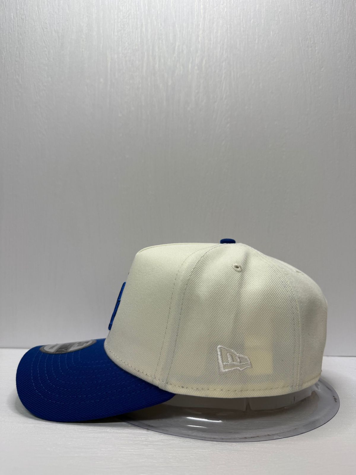 Newera ロサンゼルスドジャース ジャッキーロビンソン 9forty A-FRAME スナップバックキャップ ツートン MERCADOAVALIA_COM_BR