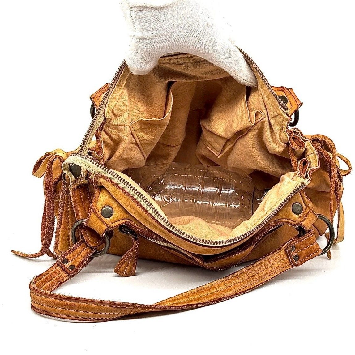 革の表情を楽しむ日々✨ Dakota ダコタ ハンドバッグ レザー編み込み