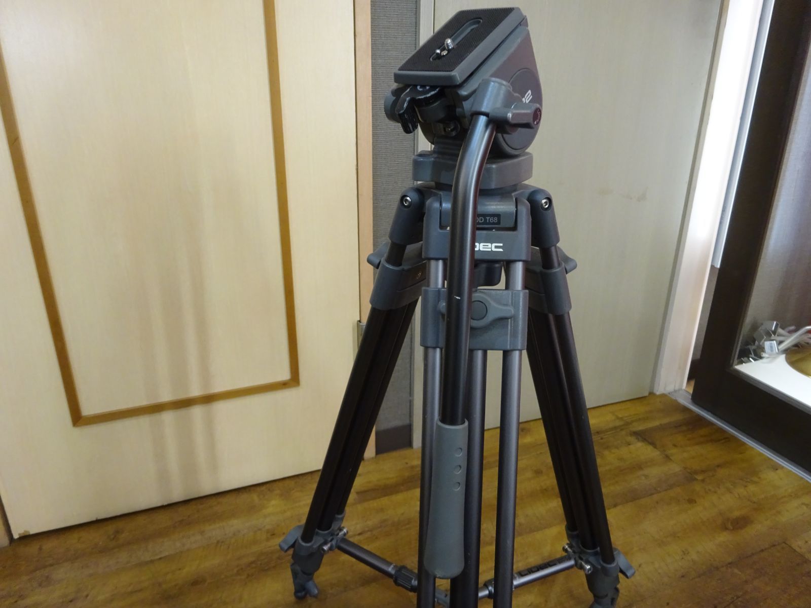  Libec リーベック LS 22 DV 三脚 雲台 H 脚 T 68 Tripod ミッドスプレッダ BR 1 S ケース TC 60 三脚 カメラアクセサリー