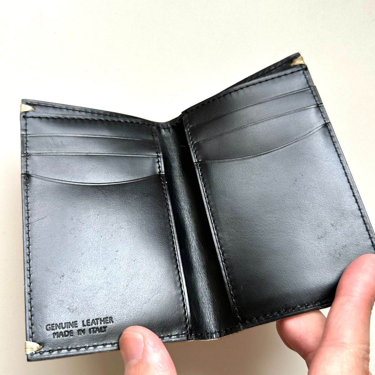 パスケース マルチストライプ