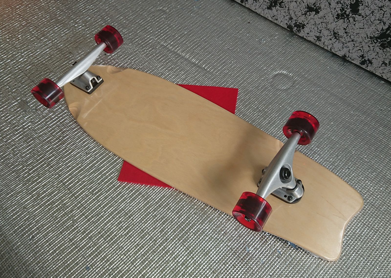 大放出 レッド 税送料2770円込み カタログ外カスタム 前後カービングＴ搭載 WOOD 31.5 CPL