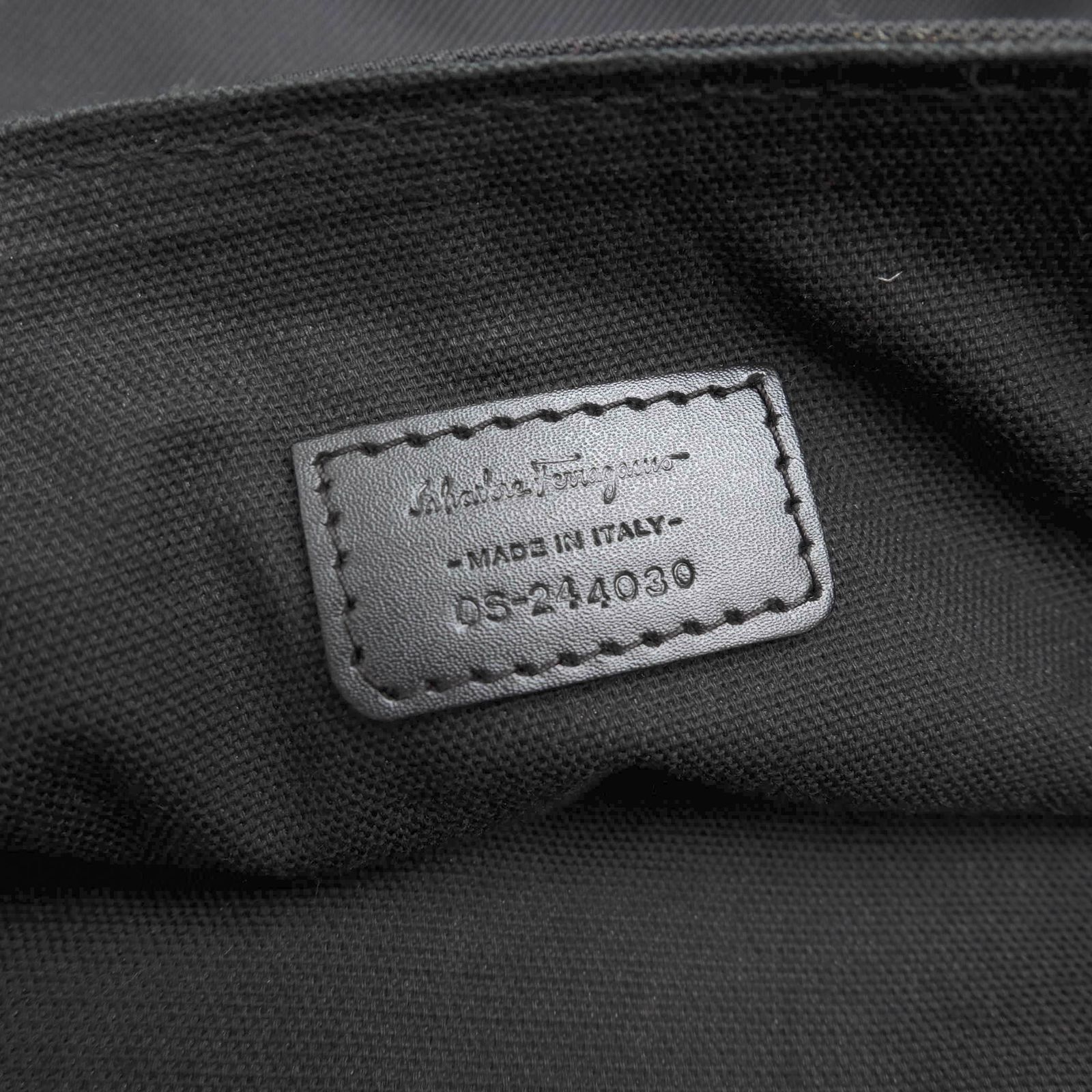 サルヴァトーレフェラガモ ハンドバッグ　レザー　黒　A4収納可 ビジネスバッグ FERRAGAMO - フェラガモ／Salvatore Ferragamo バッグ ブリーフ